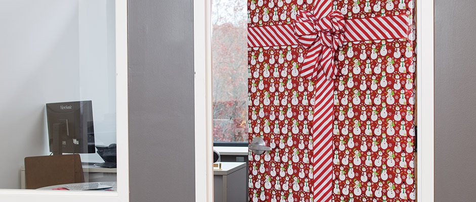 Office Holiday DIY: Giftwrapped Door