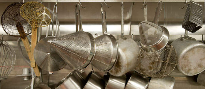 Aluminum Vs. Stainless Steel Cookware: What Type Is Better For Your  Restaurant?